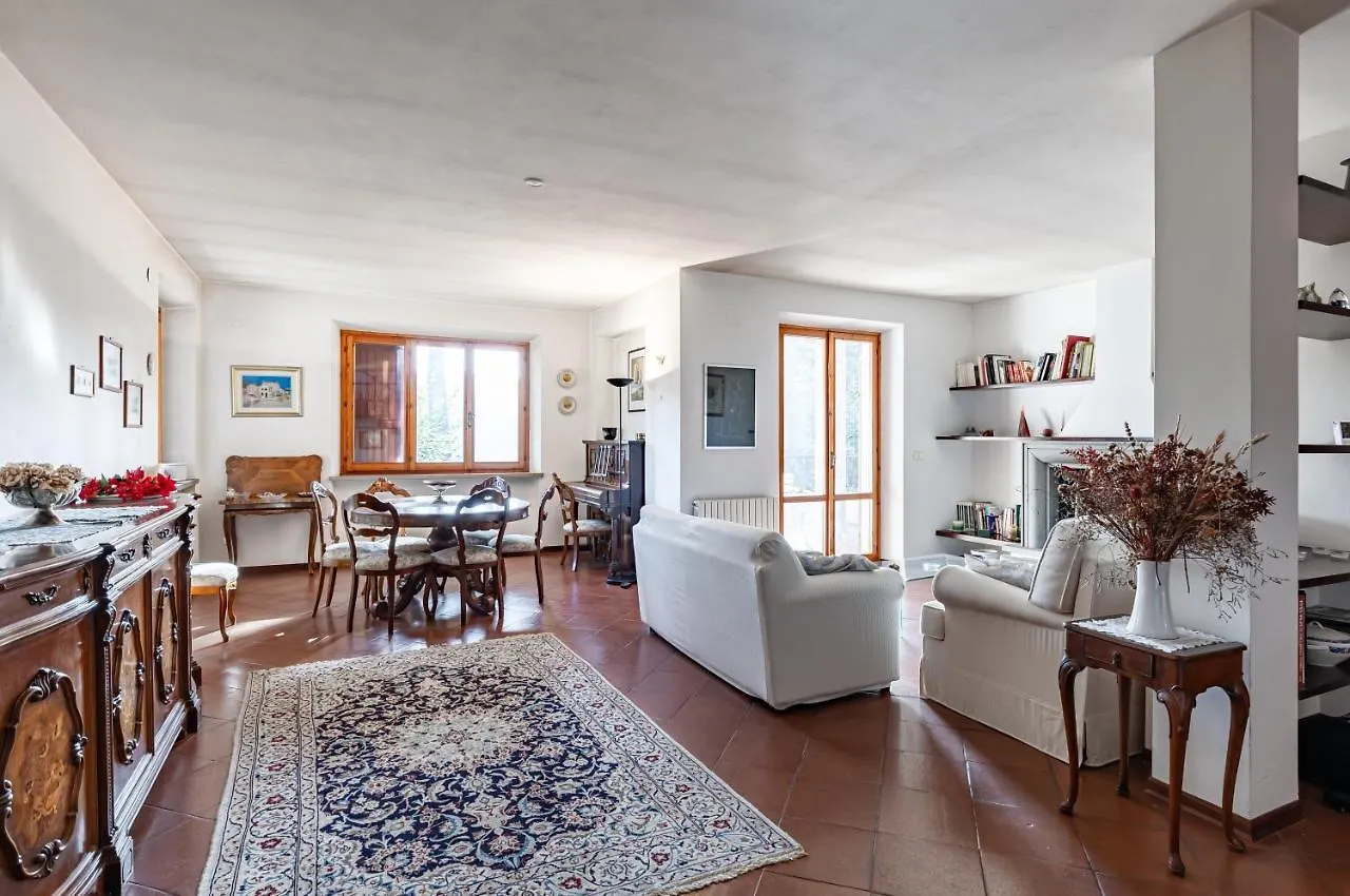Villa Il Glicine - Vintage Apartment X8 Perugia 0*,