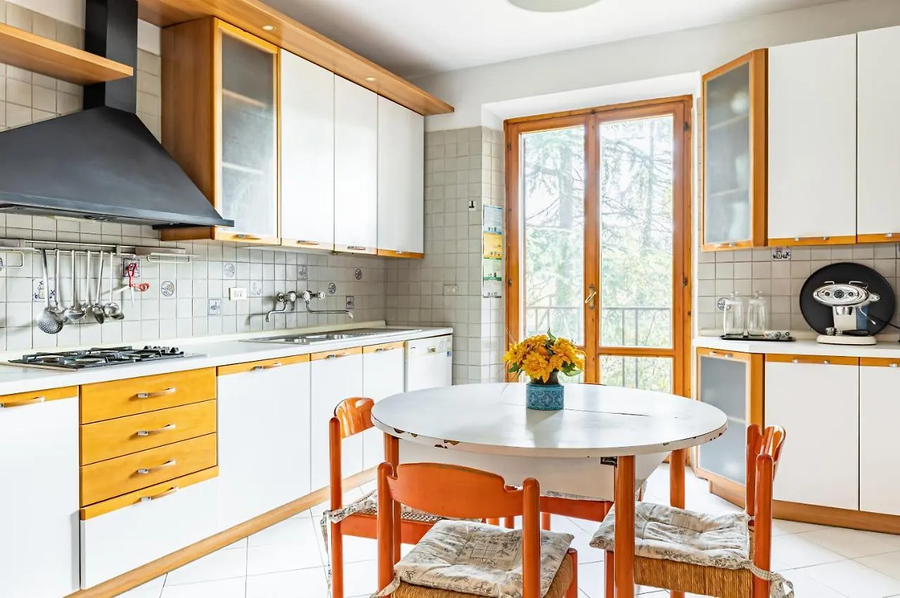 Villa Il Glicine - Vintage Apartment X8 Perugia